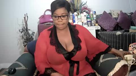 itumeleng74 online show from 01-17-25, 05:53