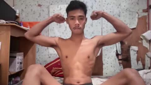 Snapshot of itzme_urboy chatting on 05-12-26, 02:19 itzme_urboy online show from 05-12-26, 02:19