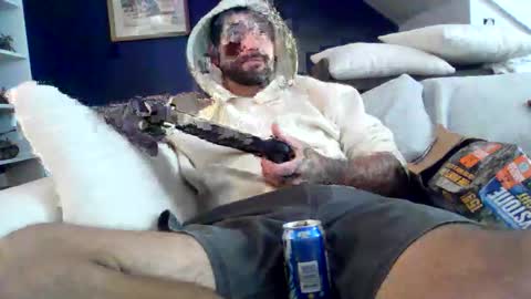 Snapshot of itzmeebaby chatting on 10-23-25, 05:44 Itzmeebabyy online show from 10-23-25, 05:44