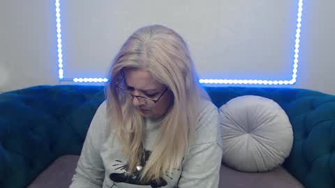 Snapshot of ivanacharm chatting on 04-29-26, 03:21 ivanacharm online show from 04-29-26, 03:21
