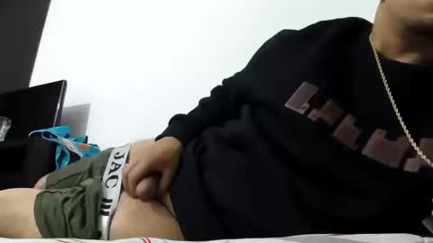 Snapshot of ivanfpc93 chatting on 10-10-25, 04:44 ivanfpc93 online show from 10-10-25, 04:44