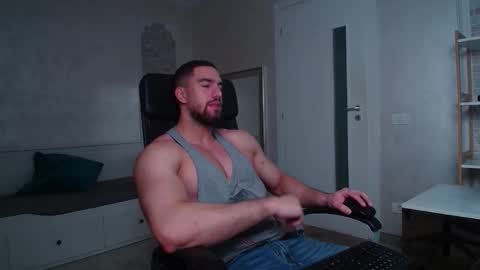 IvanHydee online show from 01-08-26, 05:54