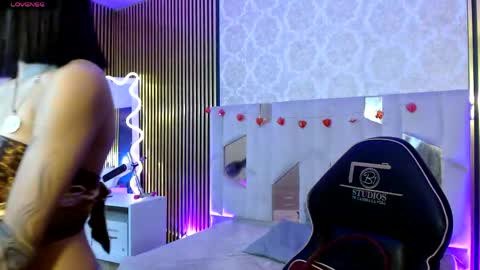 Snapshot of ivanna_tay1 chatting on 05-27-26, 01:57 ivanna_tay1 online show from 05-27-26, 01:57