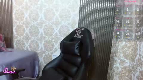 Snapshot of ivanna_tay1 chatting on 06-11-26, 11:41 ivanna_tay1 online show from 06-11-26, 11:41