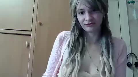 Snapshot of ivetta911 chatting on 11-06-25, 09:10 ivetta911 online show from 11-06-25, 09:10