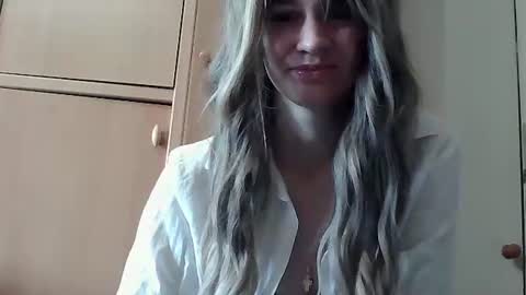 Snapshot of ivetta911 chatting on 11-15-25, 08:11 ivetta911 online show from 11-15-25, 08:11