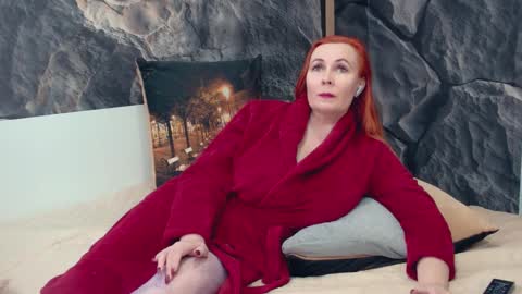 Snapshot of ivettasplash chatting on 11-27-25, 01:18 IrennaSplash online show from 11-27-25, 01:18