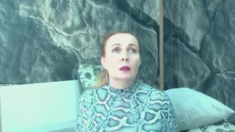 IrennaSplash online show from 02-09-26, 03:21