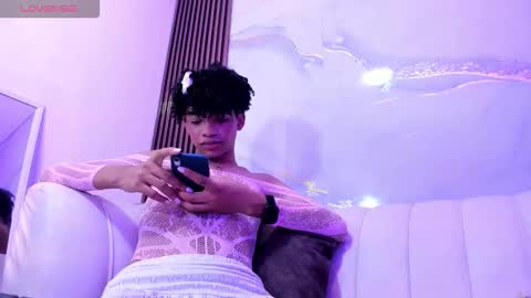 Snapshot of ivone_rose_ chatting on 11-08-25, 04:40 Ivon online show from 11-08-25, 04:40