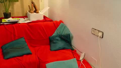 Ivonne online show from 04-27-26, 09:29