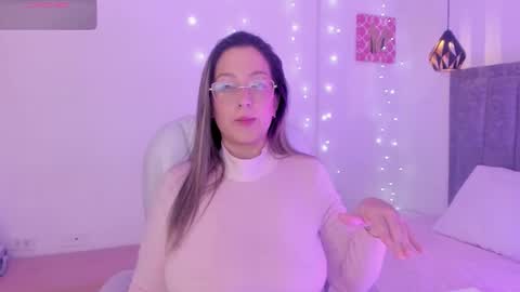 Snapshot of ivonny_04 chatting on 01-07-26, 04:04 N A T H A L Y online show from 01-07-26, 04:04