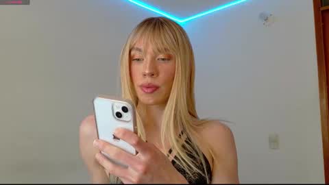 Ivonny online show from 12-22-25, 09:34