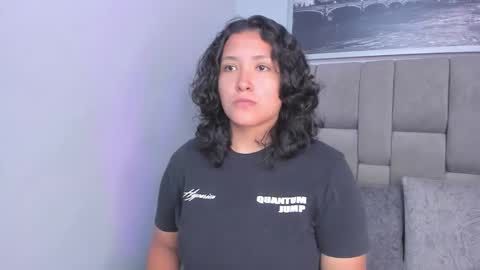 Snapshot of ivy_and_molly chatting on 09-24-25, 07:39 Ivy and Molly online show from 09-24-25, 07:39