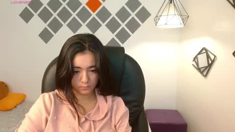 Snapshot of ivy_gail chatting on 12-22-24, 01:44  IVY online show from 12-22-24, 01:44