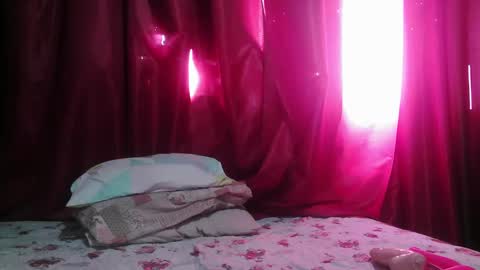 Snapshot of ivy_hatesu chatting on 01-28-25, 02:53 Ivy online show from 01-28-25, 02:53