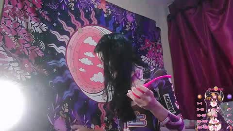 Snapshot of ivy_hatesu chatting on 10-11-25, 10:14 Ivy online show from 10-11-25, 10:14