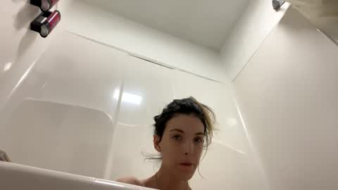 ivy_rose90 online show from 04-29-26, 01:43