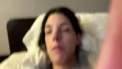 ivy_rose90 online show from 06-17-26, 06:05