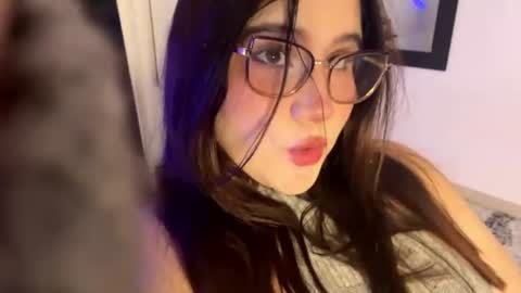 I V Y online show from 07-22-26, 01:52