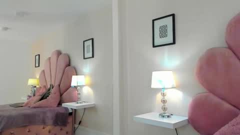 Ivy  online show from 03-12-25, 05:49