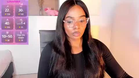 Snapshot of ivybliss8 chatting on 02-07-25, 02:37 i v y  b l i s s online show from 02-07-25, 02:37