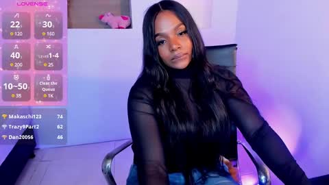 Snapshot of ivybliss8 chatting on 02-20-25, 06:46 i v y  b l i s s online show from 02-20-25, 06:46