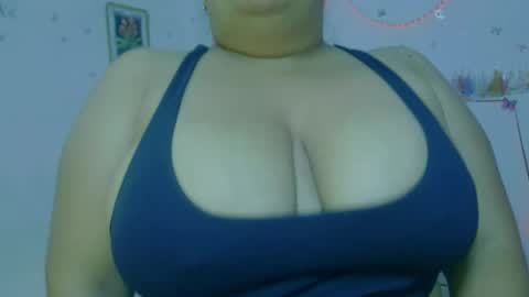 ivydesouza online show from 06-10-26, 04:56