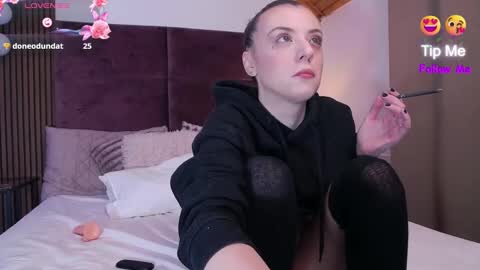 Snapshot of ivydoll_xxx chatting on 12-05-24, 06:43 Ivy online show from 12-05-24, 06:43