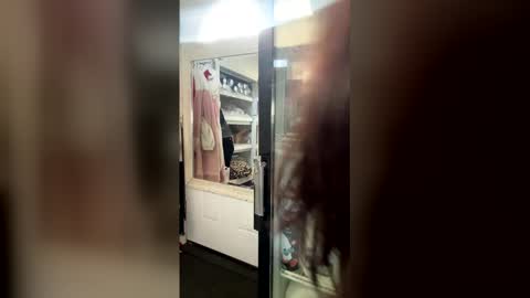 Ivy Rose online show from 12-22-25, 05:54