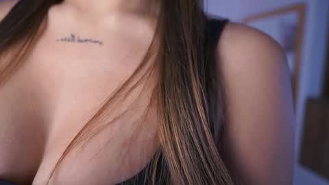 Ivy Grabes online show from 04-24-26, 07:05