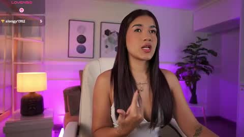 Ivy Grabes online show from 07-20-26, 11:45
