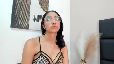 IvyJhonss online show from 11-27-25, 11:45