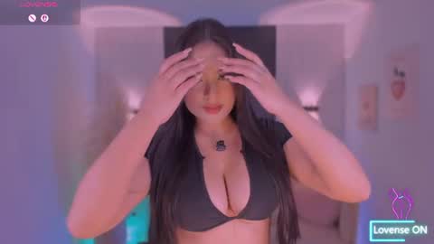 Snapshot of ivyjonesx chatting on 07-25-26, 06:05 Ivy online show from 07-25-26, 06:05