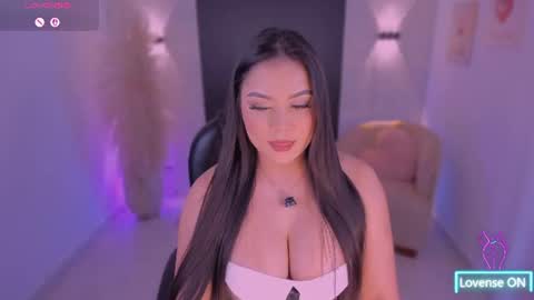 Snapshot of ivyjonesx chatting on 07-28-26, 07:39 Ivy online show from 07-28-26, 07:39