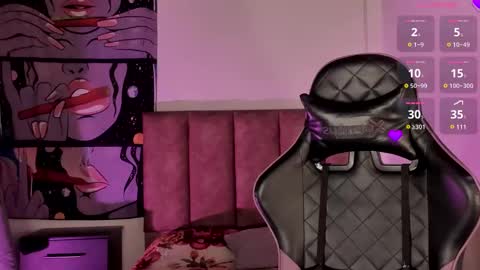 Snapshot of ivymanson_ chatting on 11-20-25, 05:45 Camila online show from 11-20-25, 05:45