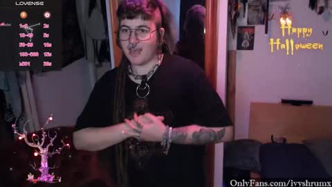 Snapshot of ivyshrumx chatting on 10-12-25, 07:02 Ivy ShrumX online show from 10-12-25, 07:02