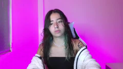 Ivy  online show from 02-11-26, 10:48