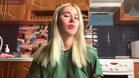 ivywairley online show from 04-27-26, 03:04