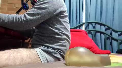 iwanturarse online show from 11-25-25, 12:10