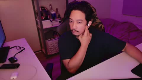 Snapshot of iwasd3nse chatting on 12-22-24, 05:23 iwasd3nse online show from 12-22-24, 05:23