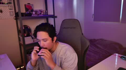 Snapshot of iwasd3nse chatting on 01-18-25, 07:04 iwasd3nse online show from 01-18-25, 07:04