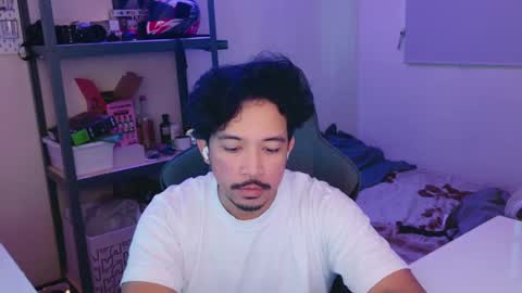 Snapshot of iwasd3nse chatting on 02-28-25, 01:15 iwasd3nse online show from 02-28-25, 01:15