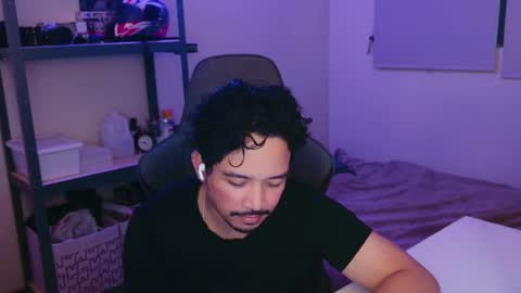 Snapshot of iwasd3nse chatting on 03-05-25, 02:12 iwasd3nse online show from 03-05-25, 02:12