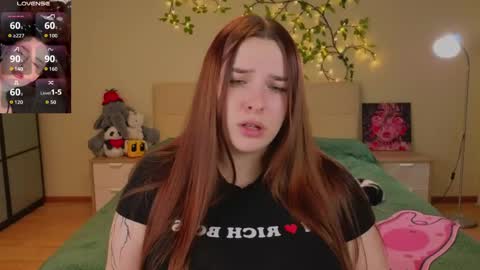 Daisy online show from 04-21-26, 01:42