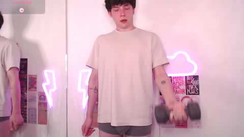 Maxim online show from 04-22-26, 11:06