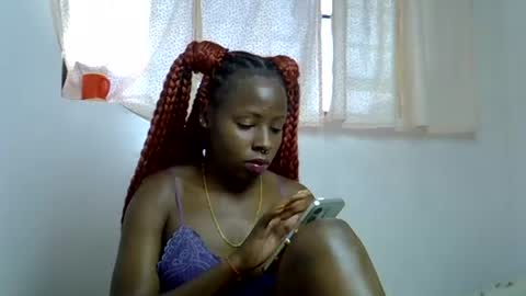 iynika online show from 06-14-26, 01:57