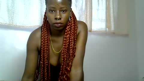 iynika online show from 06-18-26, 10:09