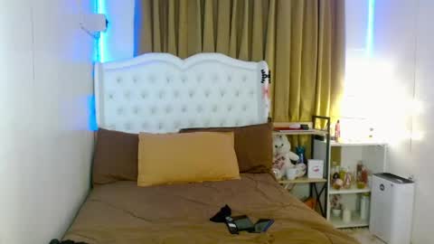 iyotara_miyaka online show from 05-25-26, 11:00