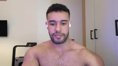 Izaak online show from 01-03-25, 11:55