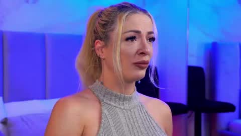 izabelle_02 online show from 04-27-26, 03:48